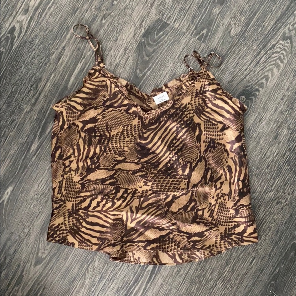 🧉Aritzia silk camisole